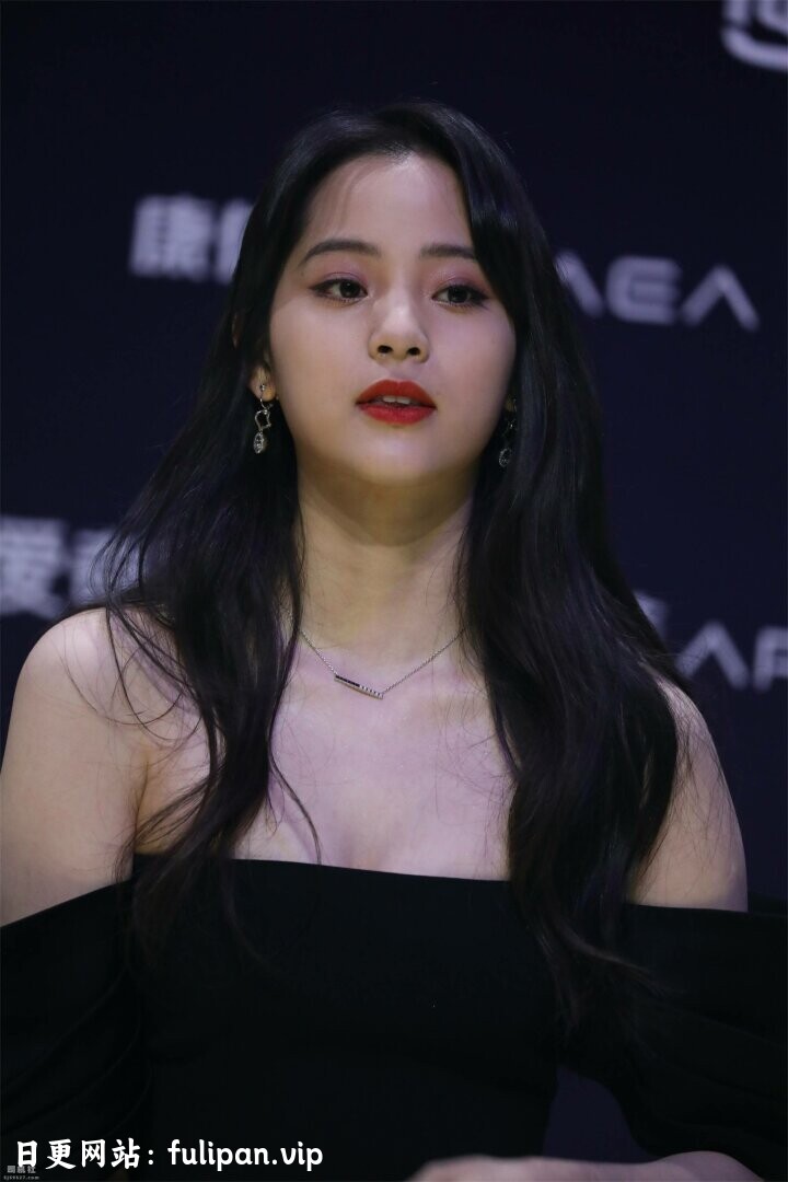 欧阳娜娜 活动生图 黑色抹胸修身拖尾长裙[225P 2G]