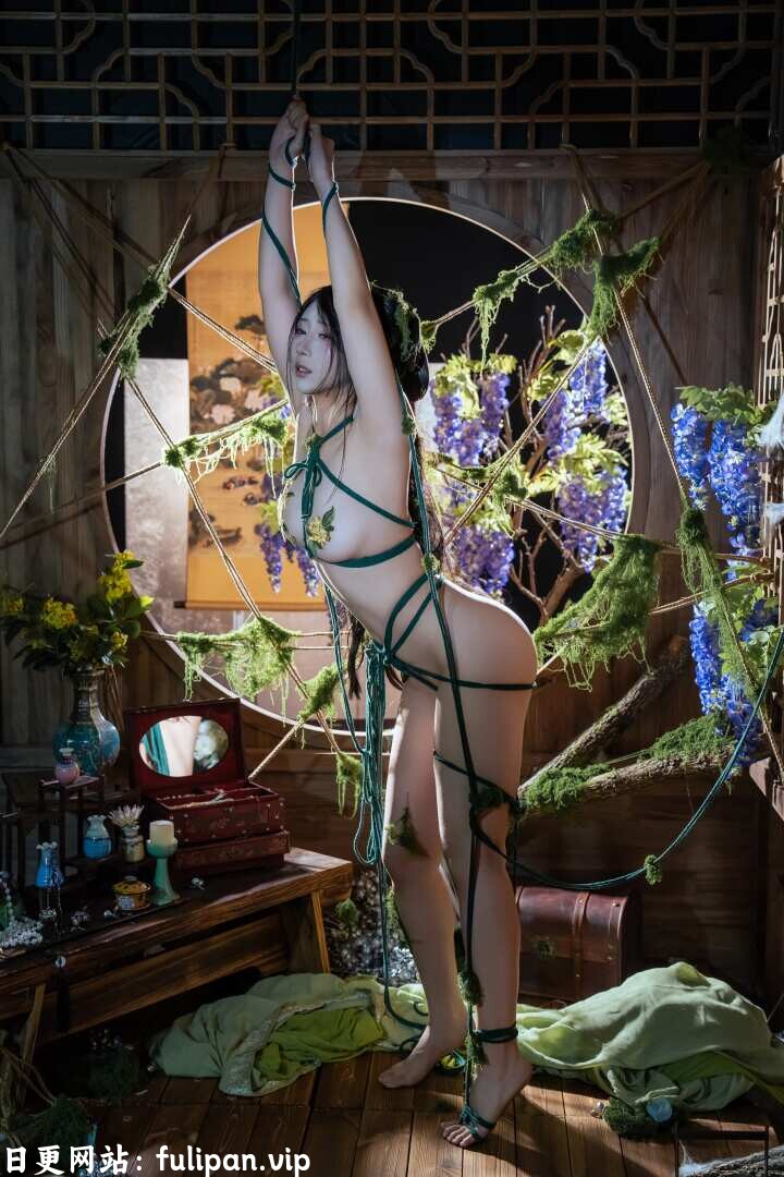 云溪溪 苔缚[93P 1V 3.3G]