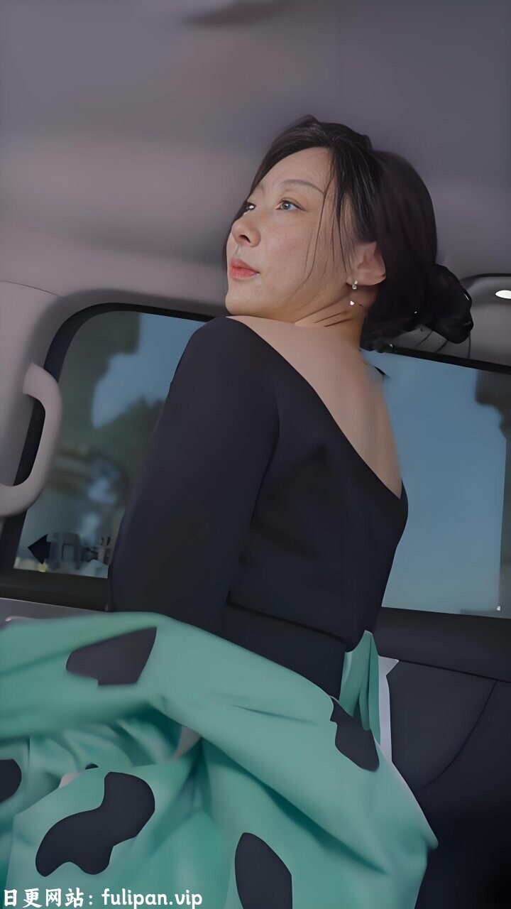 我的模特生涯  (全集)  擦边剧