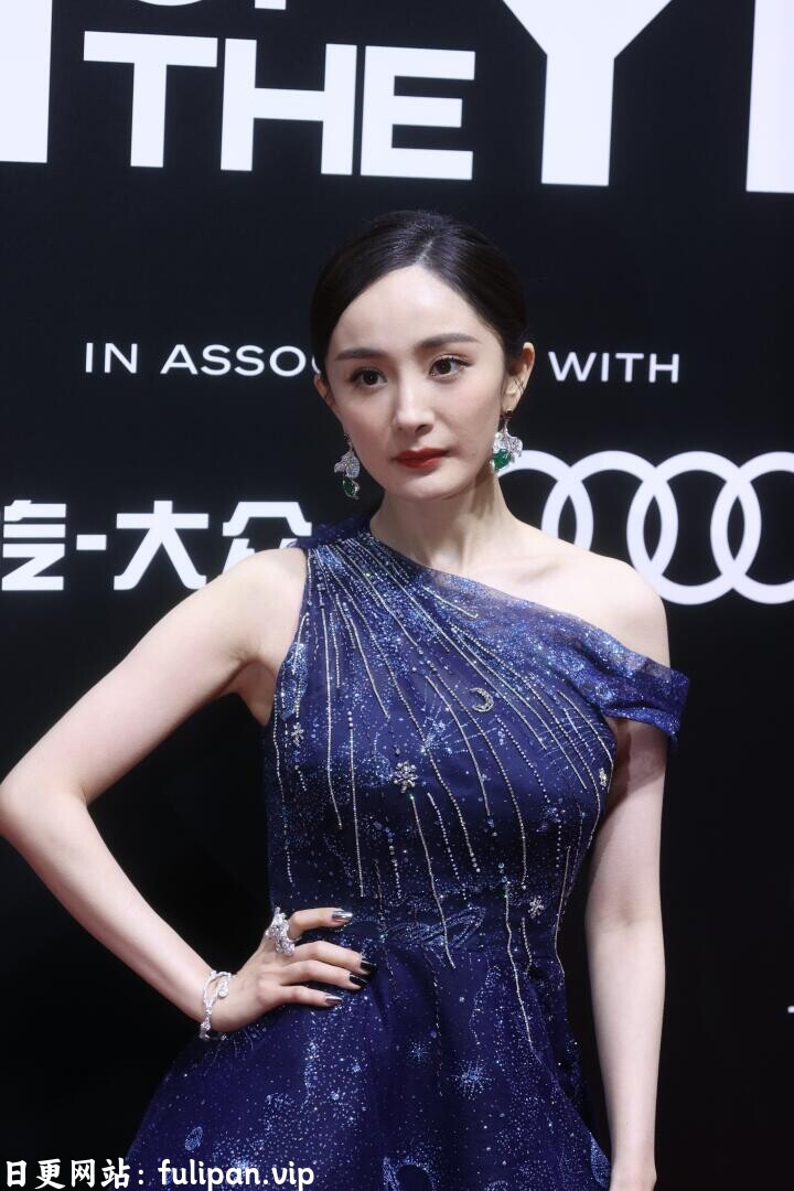 杨幂 活动生图 深蓝星空单肩礼服长裙[270P 1.5G]