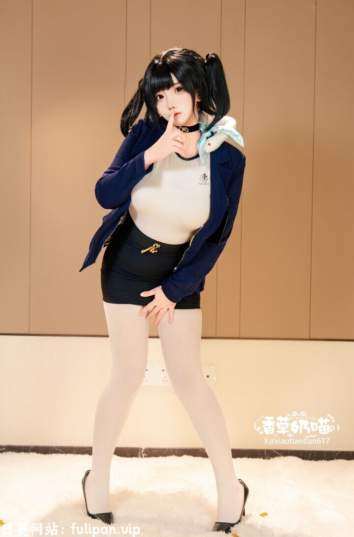 香草奶喵 Nikke胜利女神-索拉[136P 22V 2.6G]