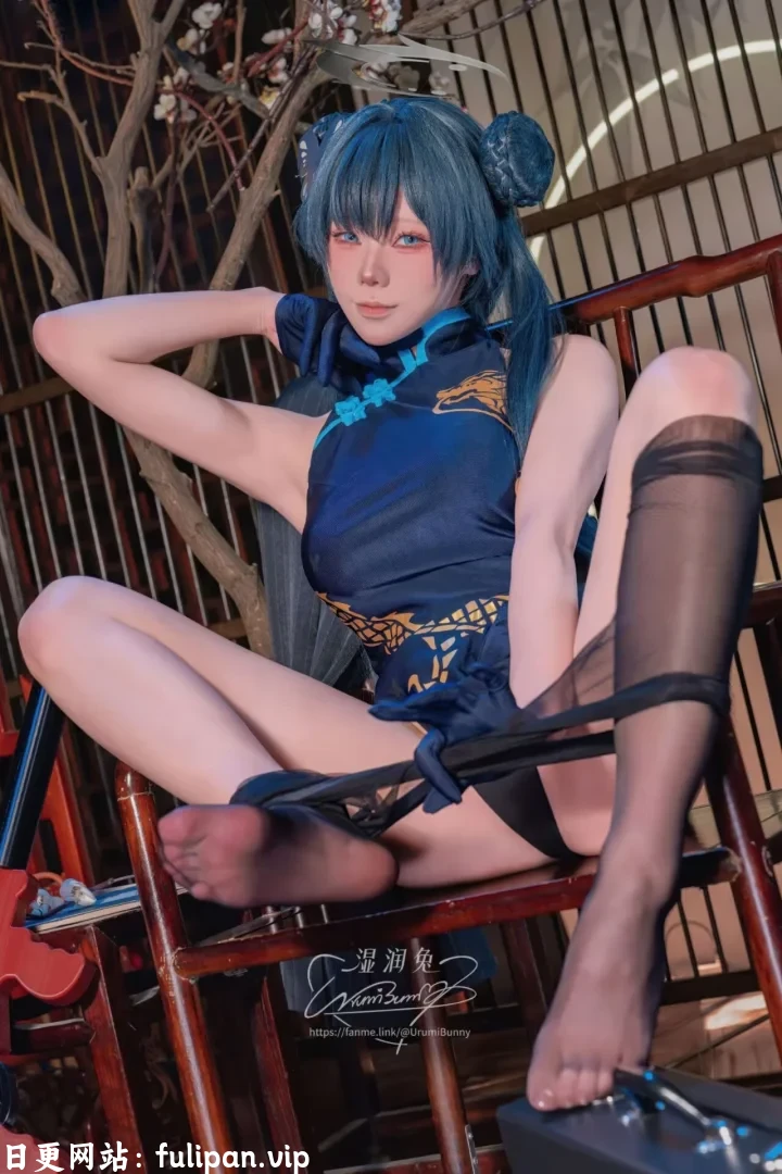 咬一口兔娘【Yiko湿润兔】 - 26.04月 碧蓝档案 龙华妃咲 【113P2V 1.95GB】